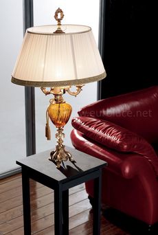 Euroluce Lampadari DONATELLO LGO3 - настольная лампа производства Италии: фото, описание, характеристики, цена, отзывы