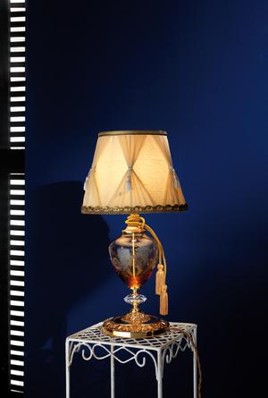Euroluce Lampadari GARDEN LP1 / Amber - настольная лампа производства Италии: фото, описание, характеристики, цена, отзывы